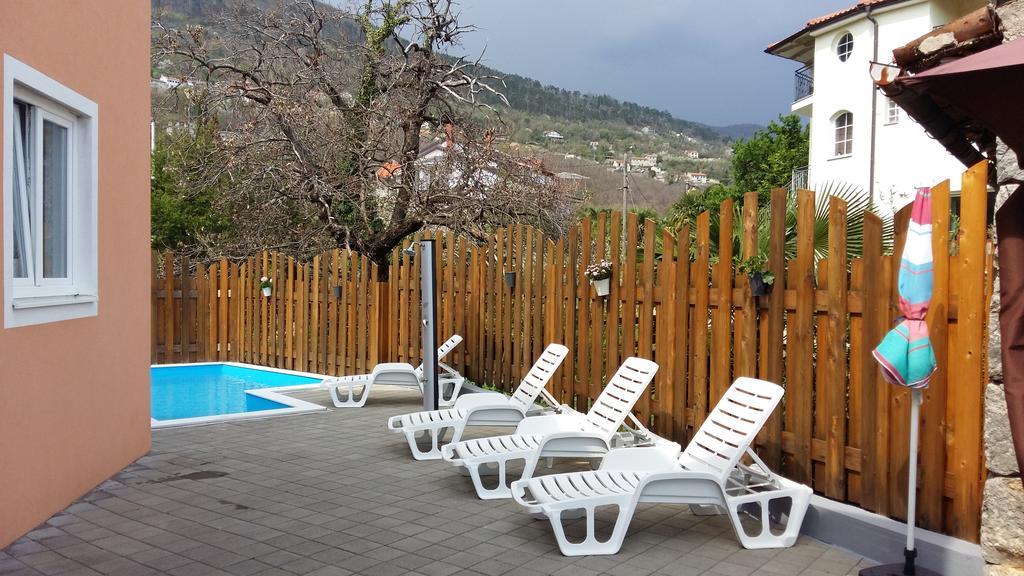 Apartman Dubravka 1 Lovran Exterior foto
