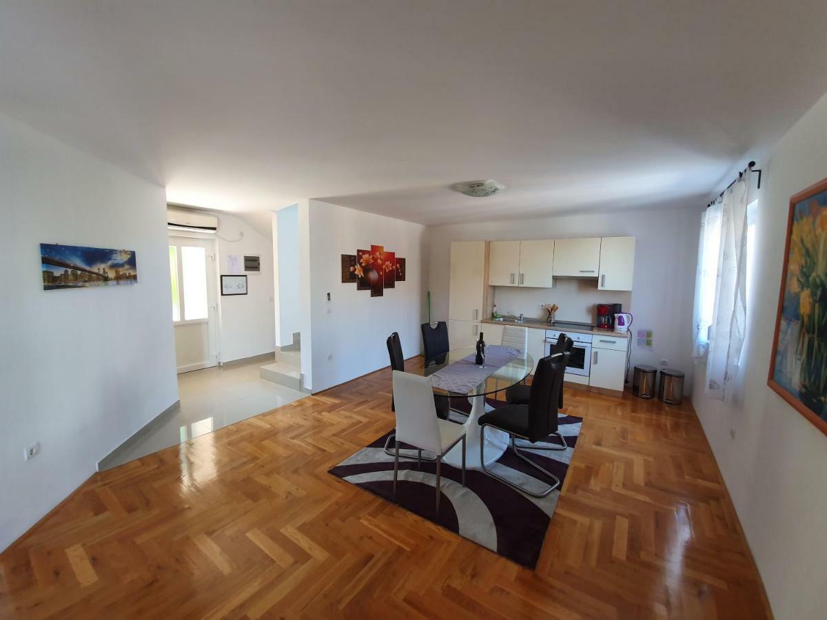 Apartman Dubravka 1 Lovran Exterior foto